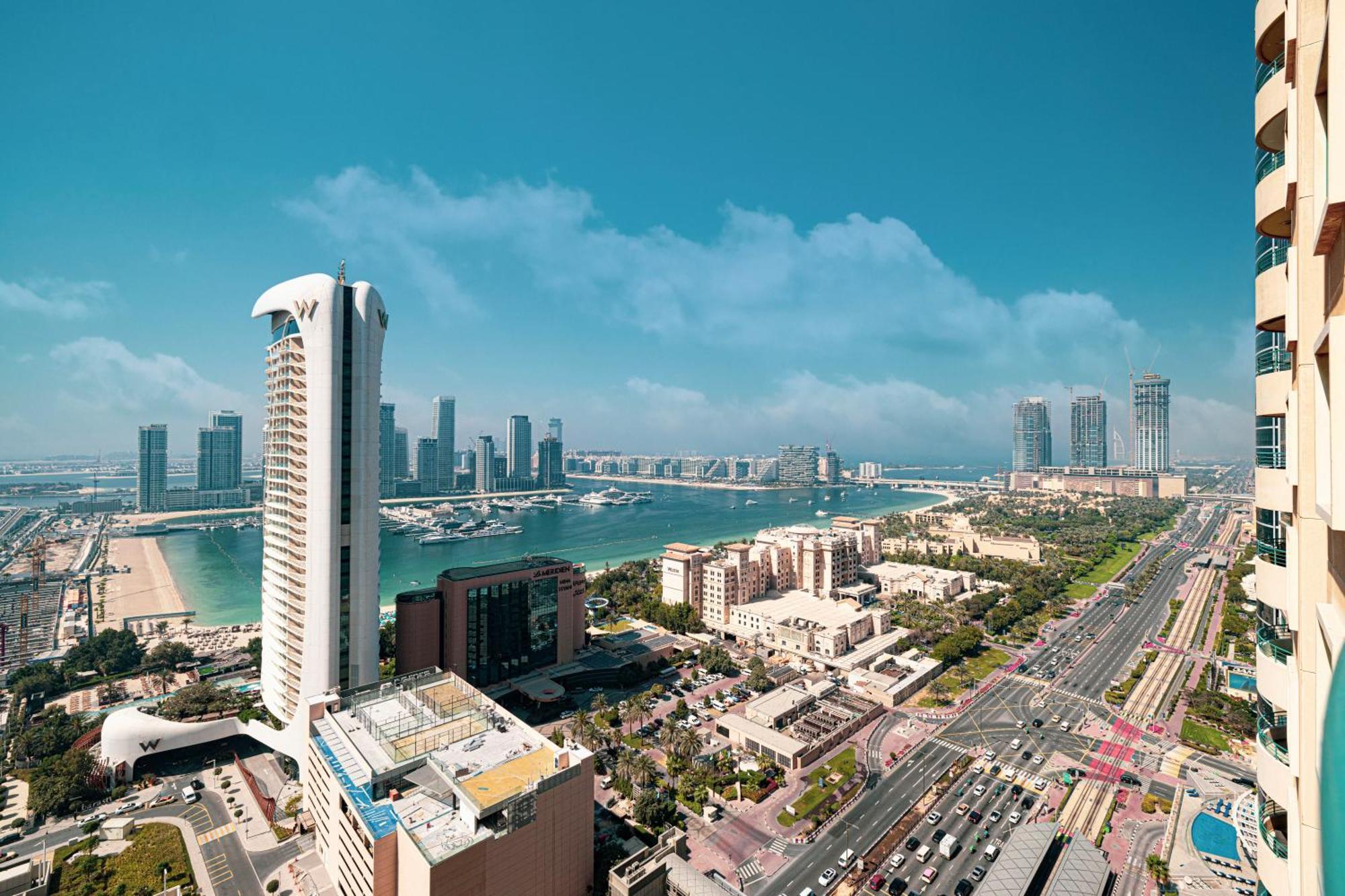 Prime Location - 2br With Spectacular Sea View *
